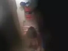 دوربینی عکس سکسی پسر دختر را برداشت و با یک دوست دختر رابطه جنسی فیلمبرداری کرد