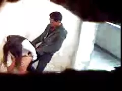 شلخته جوان در دو تنه فیلم سکس زن با پسر کنار میله کشیده شد