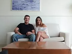 Trina Michaels با دستانش سخت کار می کند عکس سکس مادر با پسرش