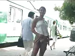 مادر عکسهای سکسی پسران گی با لباس زیر زن جوانترین فرزند خود را به داخل اتاق فراخواند و خودش را به او داد